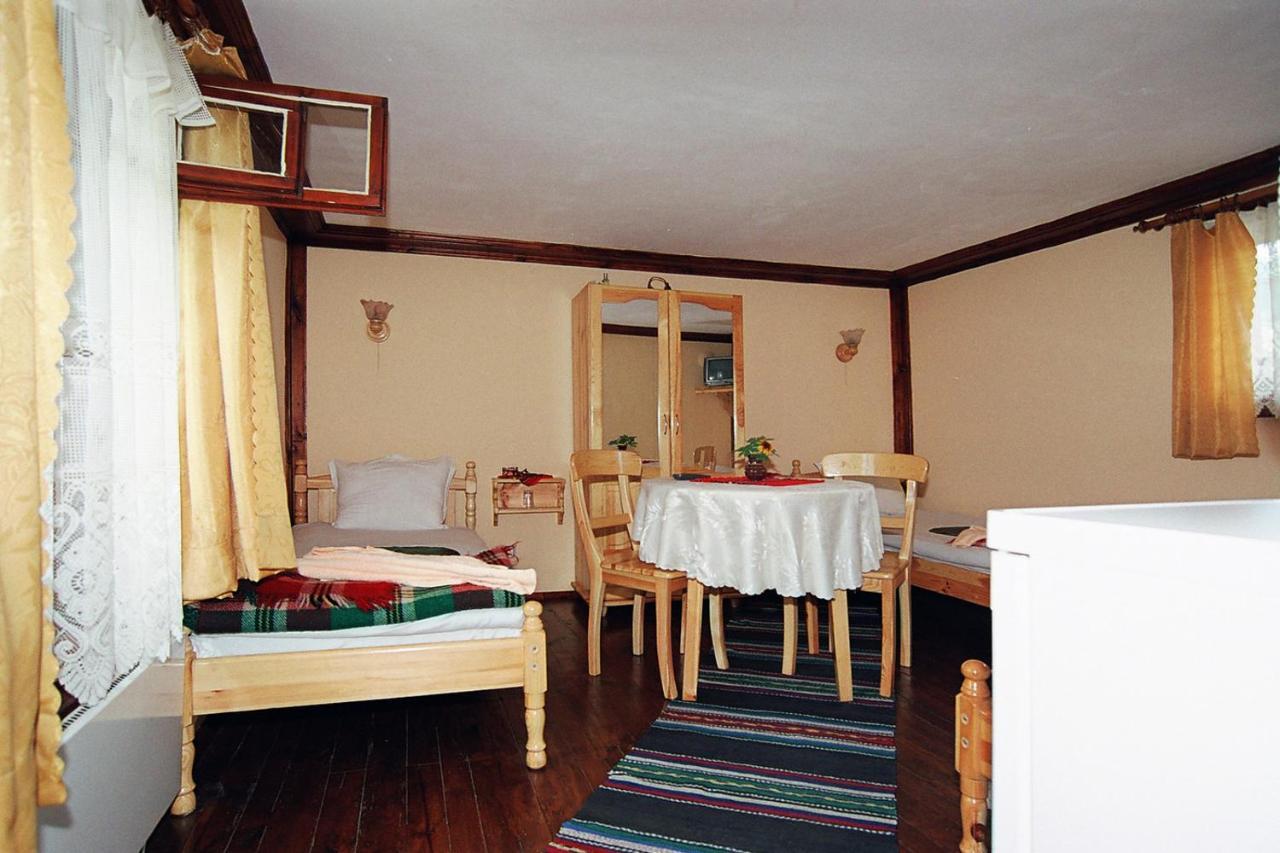 Янко Кехая Hotel Koprivshtitsa Eksteriør billede